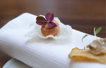 Les recettes des restaurants étoilés, décorés par la designer d'intérieur Caroline Tissier