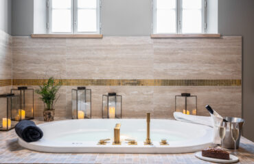 La décoration intérieure d’un spa, comment la mettre en place ? Spa Sisley à Fleur de Loire par Caroline Tissier