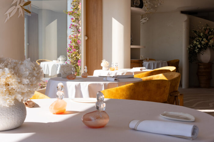 lco-avr26lephotographedudimanche-268 Architecture d'Intérieur du restaurant gastronomique La Chèvre d'Or